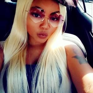 Meet your Posher, Tivia